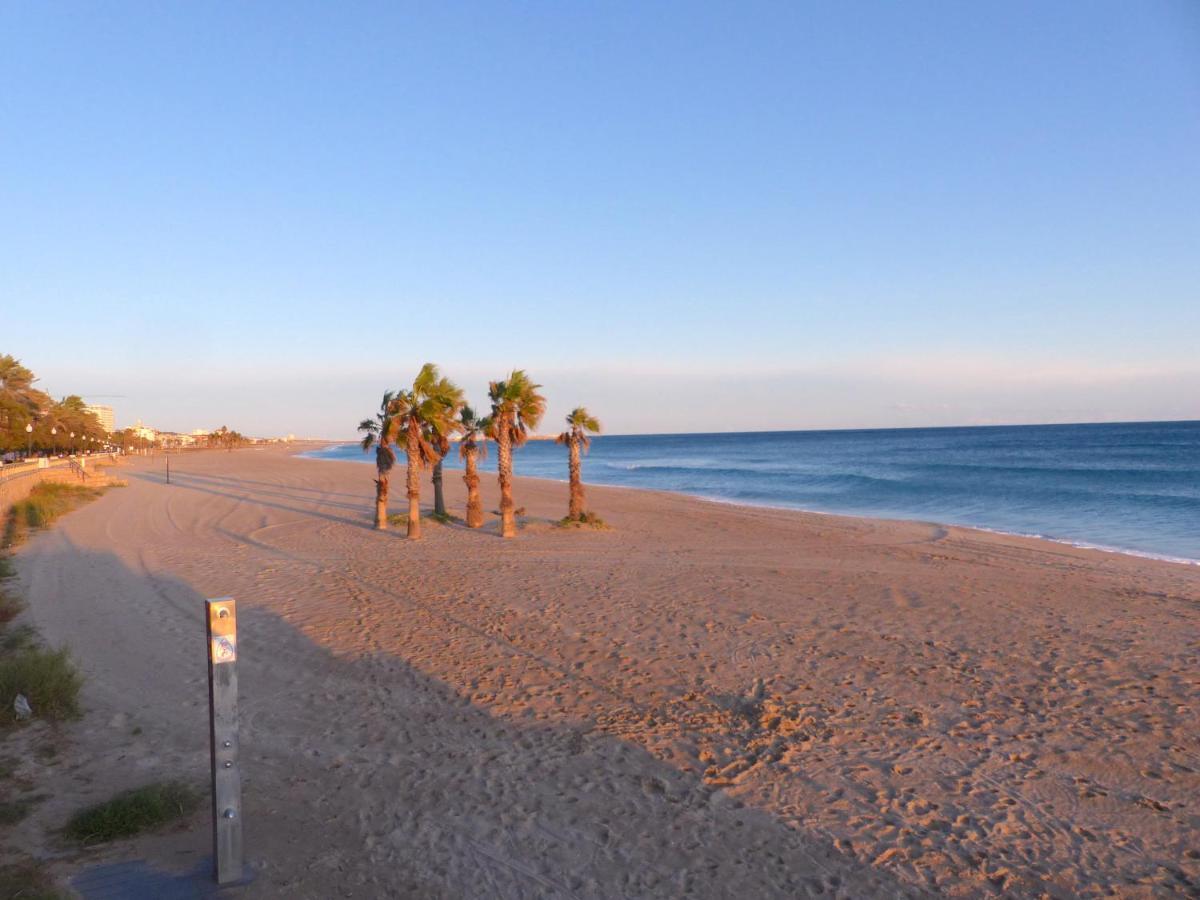 Coma-Ruga Beach Apartment Tarragona Exteriör bild
