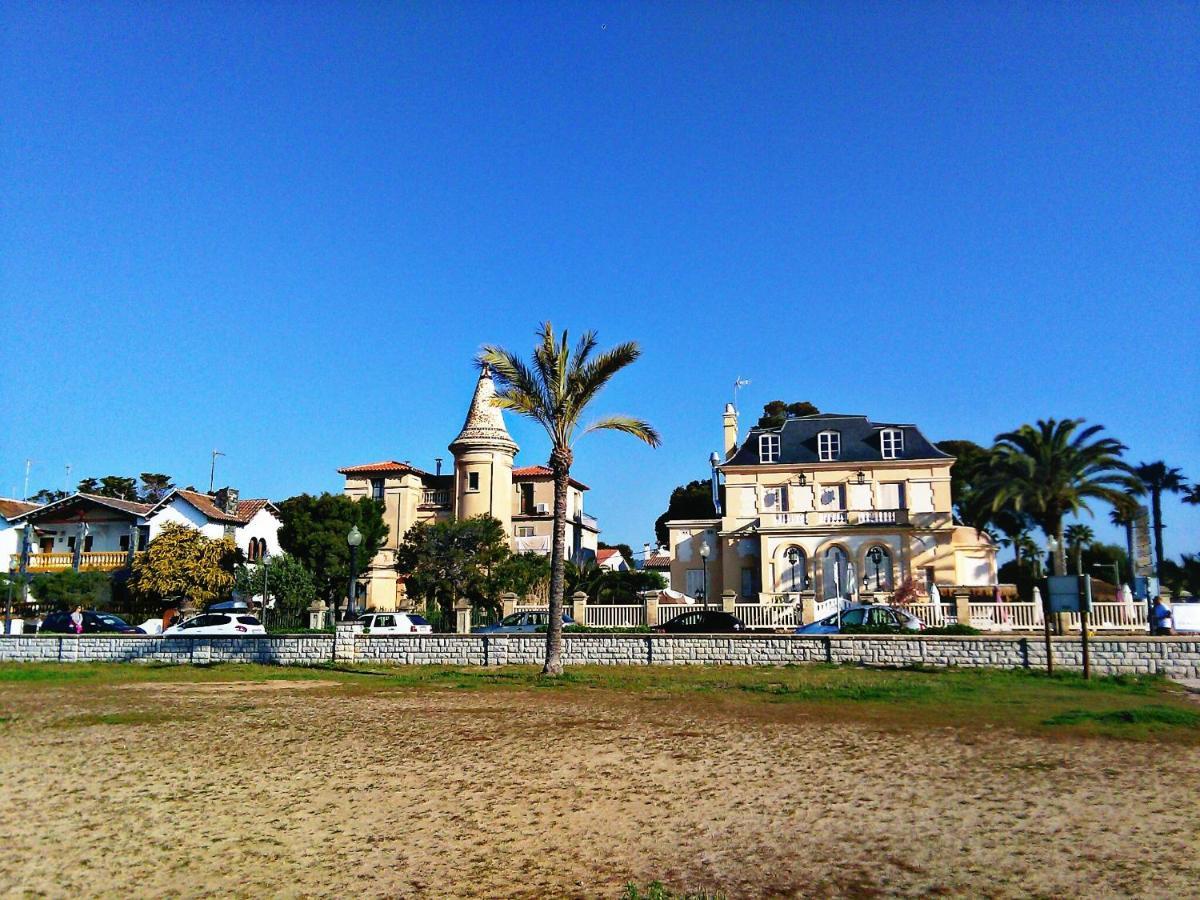 Coma-Ruga Beach Apartment Tarragona Exteriör bild
